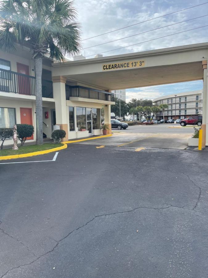 Hole Inn The Wall Hotel - Fort Walton Beach - Sunset Plaza - Nearby Beaches & Hurlburt Esterno foto
