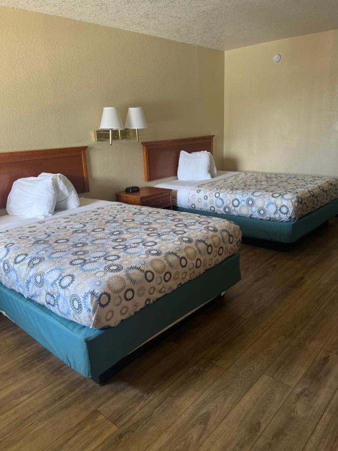 Hole Inn The Wall Hotel - Fort Walton Beach - Sunset Plaza - Nearby Beaches & Hurlburt Esterno foto