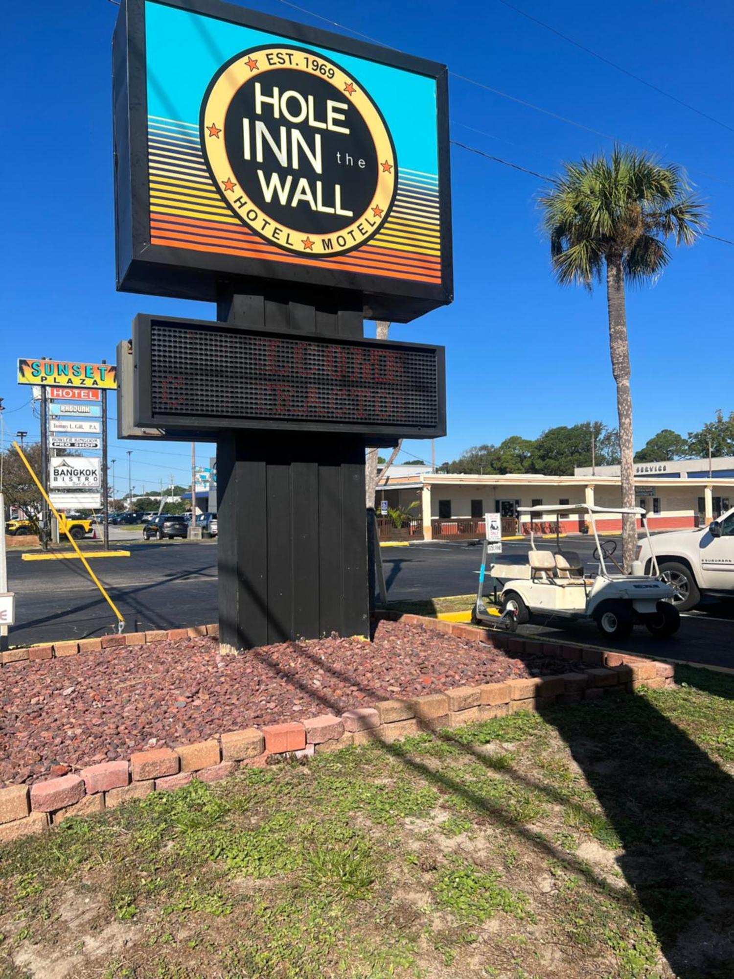 Hole Inn The Wall Hotel - Fort Walton Beach - Sunset Plaza - Nearby Beaches & Hurlburt Esterno foto