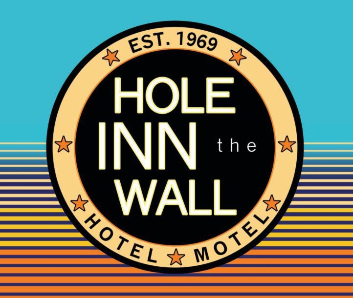 Hole Inn The Wall Hotel - Fort Walton Beach - Sunset Plaza - Nearby Beaches & Hurlburt Esterno foto